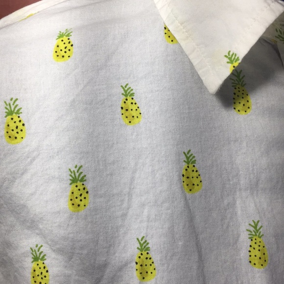 Funky Pineapple print button down shirt size M - Picture 3 of 8
